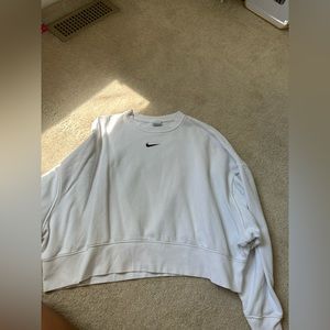 White cropped nike crewneck Size Large